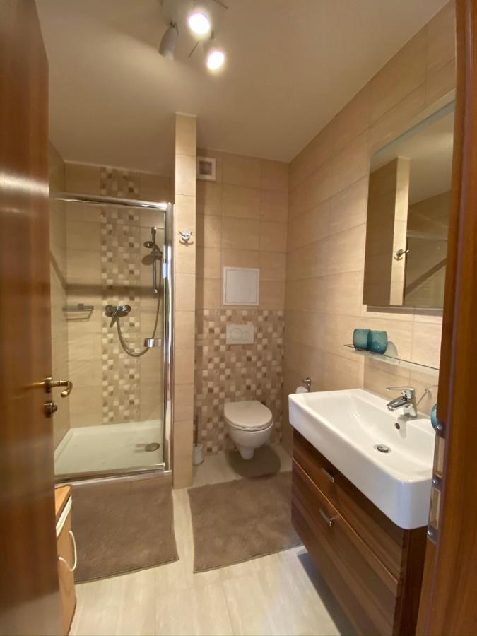 Family Apartment ตาเล ภายนอก รูปภาพ